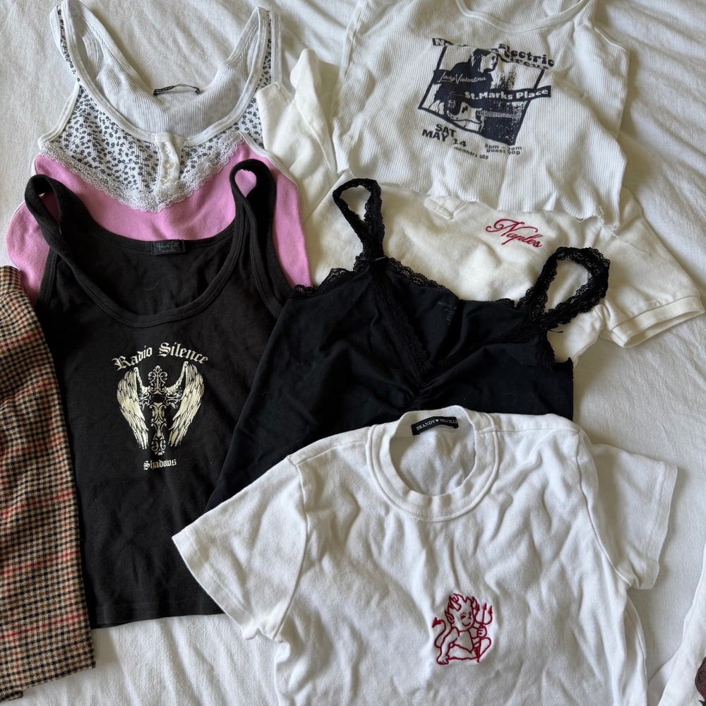 Brandy Melville John Galt 10pc Clothing Lot Bundle Graphic Tees Skirt Sweater - Picture 7 of 9